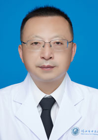 李坤.jpg